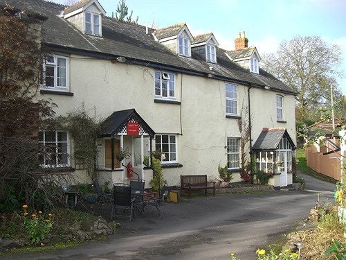 Lodgehill Hotel Тивъртън Екстериор снимка