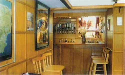 Lodgehill Hotel Тивъртън Екстериор снимка